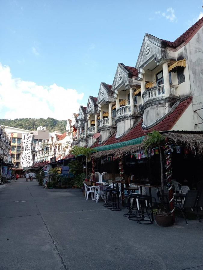 Andaman Place Guesthouse Patong Dış mekan fotoğraf