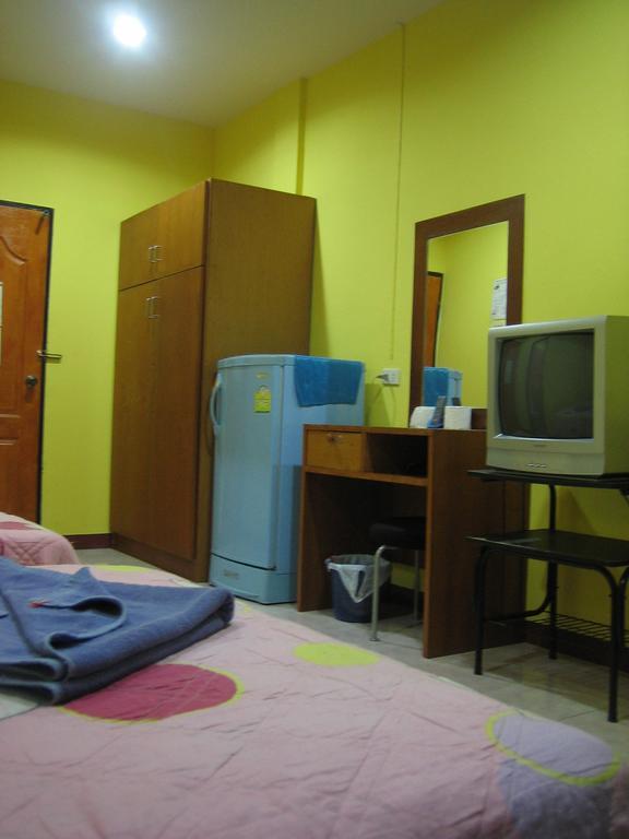 Andaman Place Guesthouse Patong Dış mekan fotoğraf