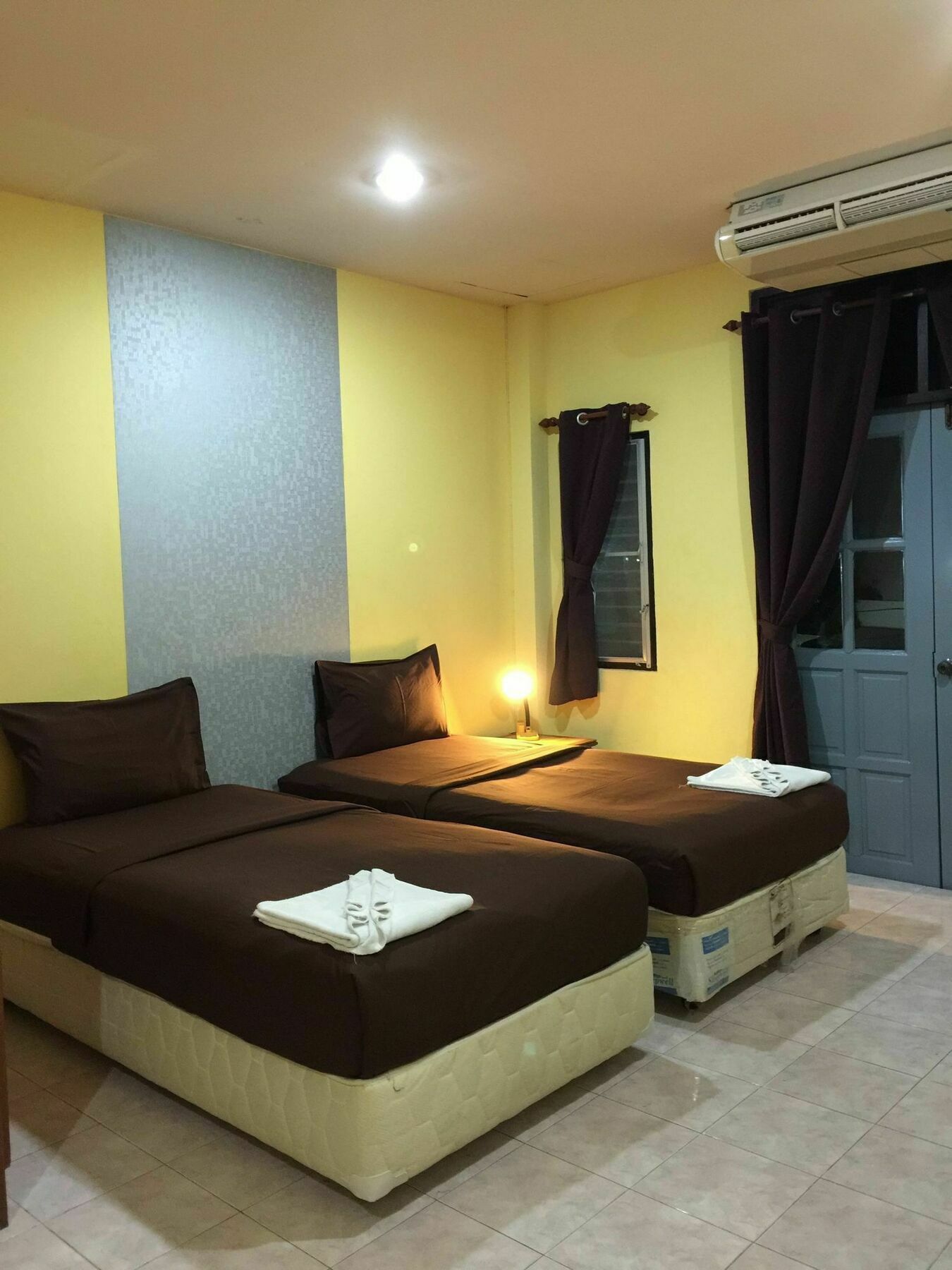 Andaman Place Guesthouse Patong Dış mekan fotoğraf