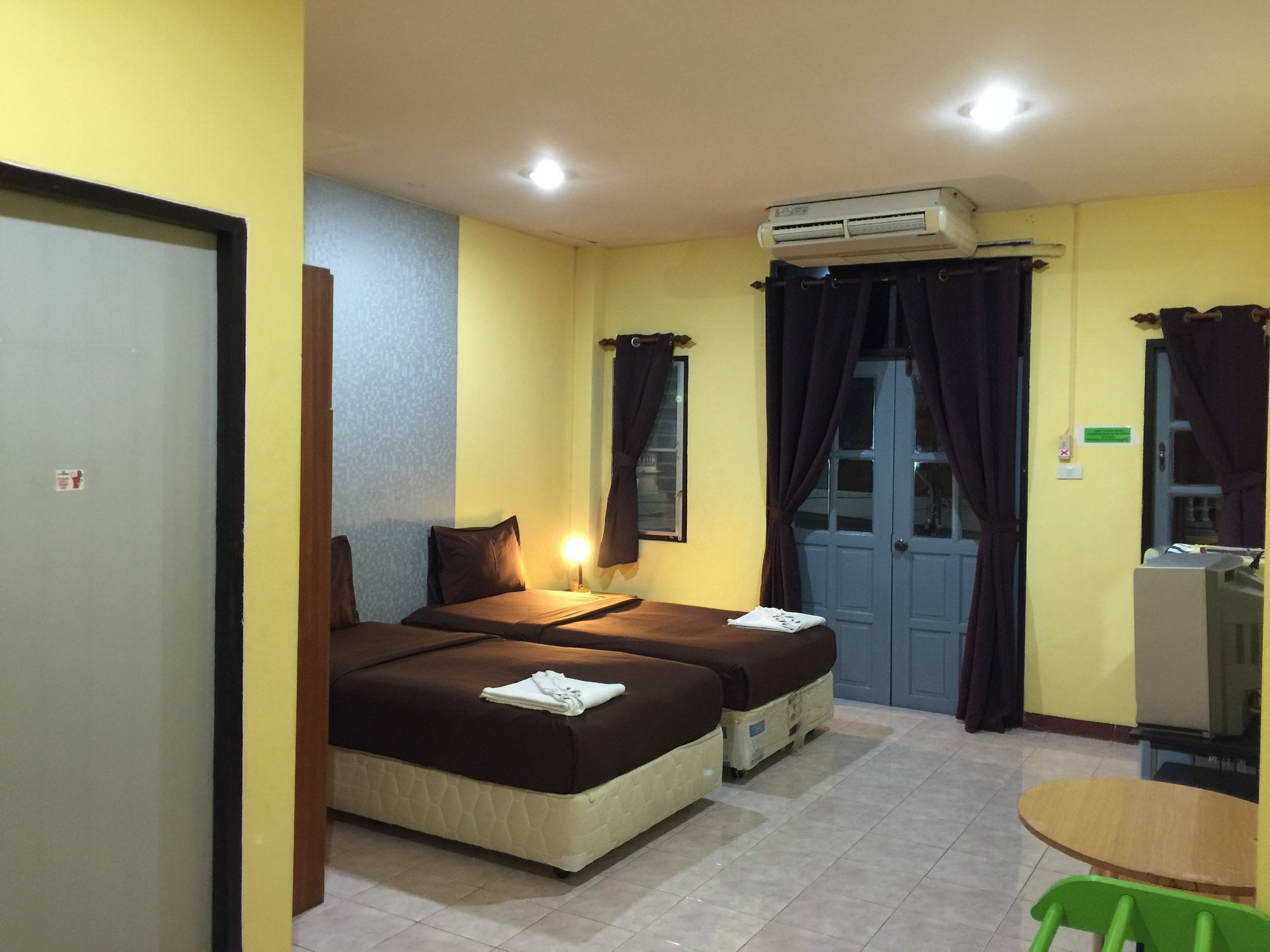 Andaman Place Guesthouse Patong Dış mekan fotoğraf