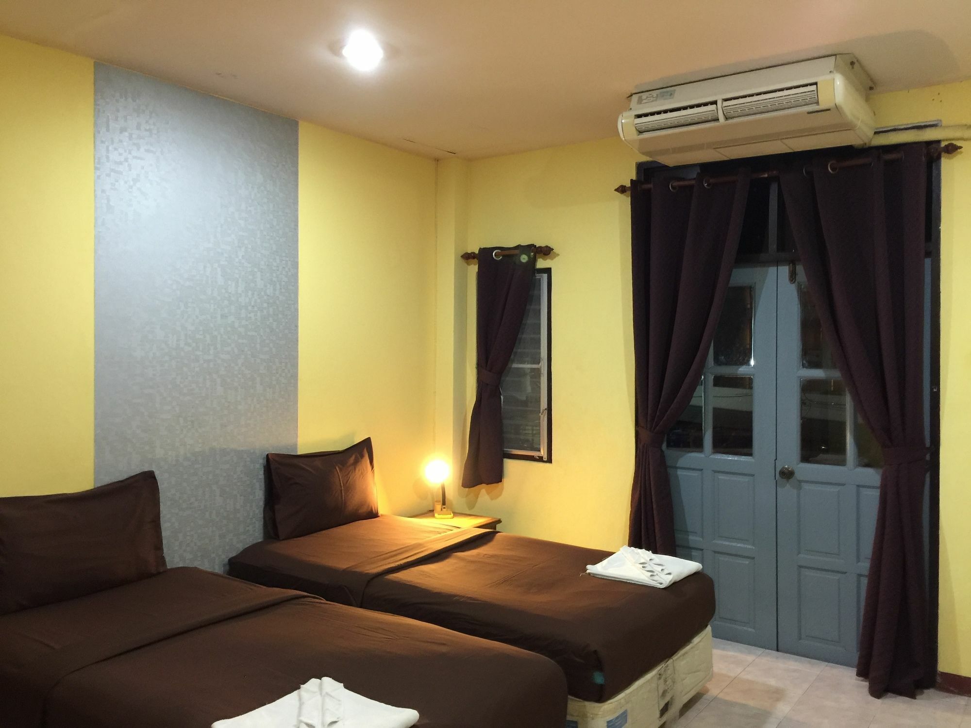 Andaman Place Guesthouse Patong Dış mekan fotoğraf
