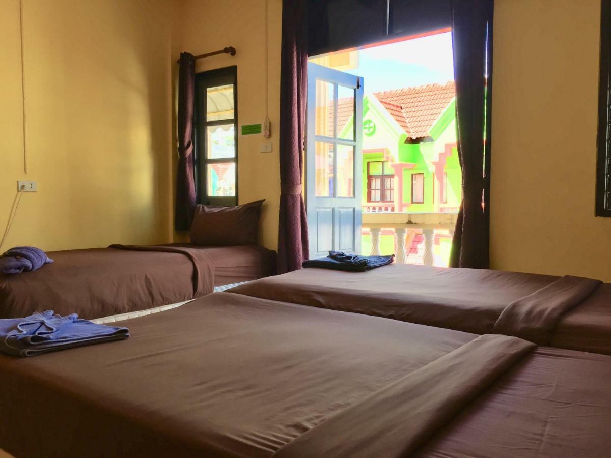 Andaman Place Guesthouse Patong Dış mekan fotoğraf